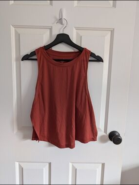 Old Navy Women's Sleeveless Athletic Tank Top - Rust Brown